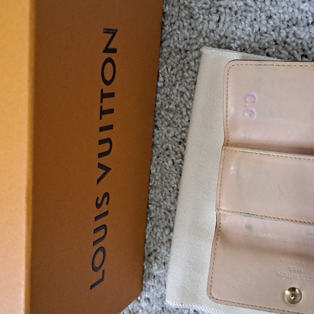 Louis Vuitton Multicolor white Murakami 4 ring Key Holder - Picture 6 of 7